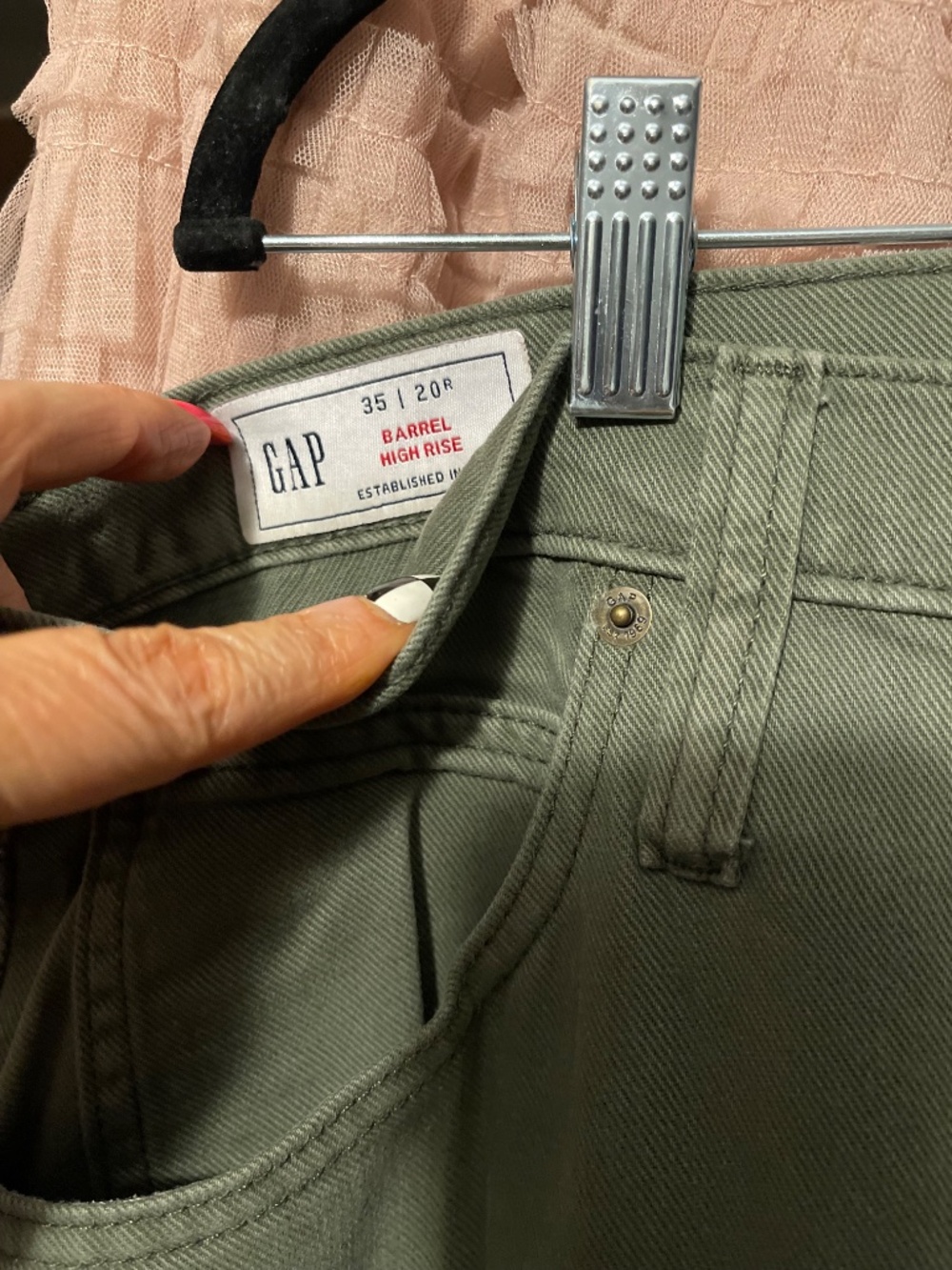 GAP High Rise Barrel Jeans Olive Color Size 20 - Picture 4 of 7
